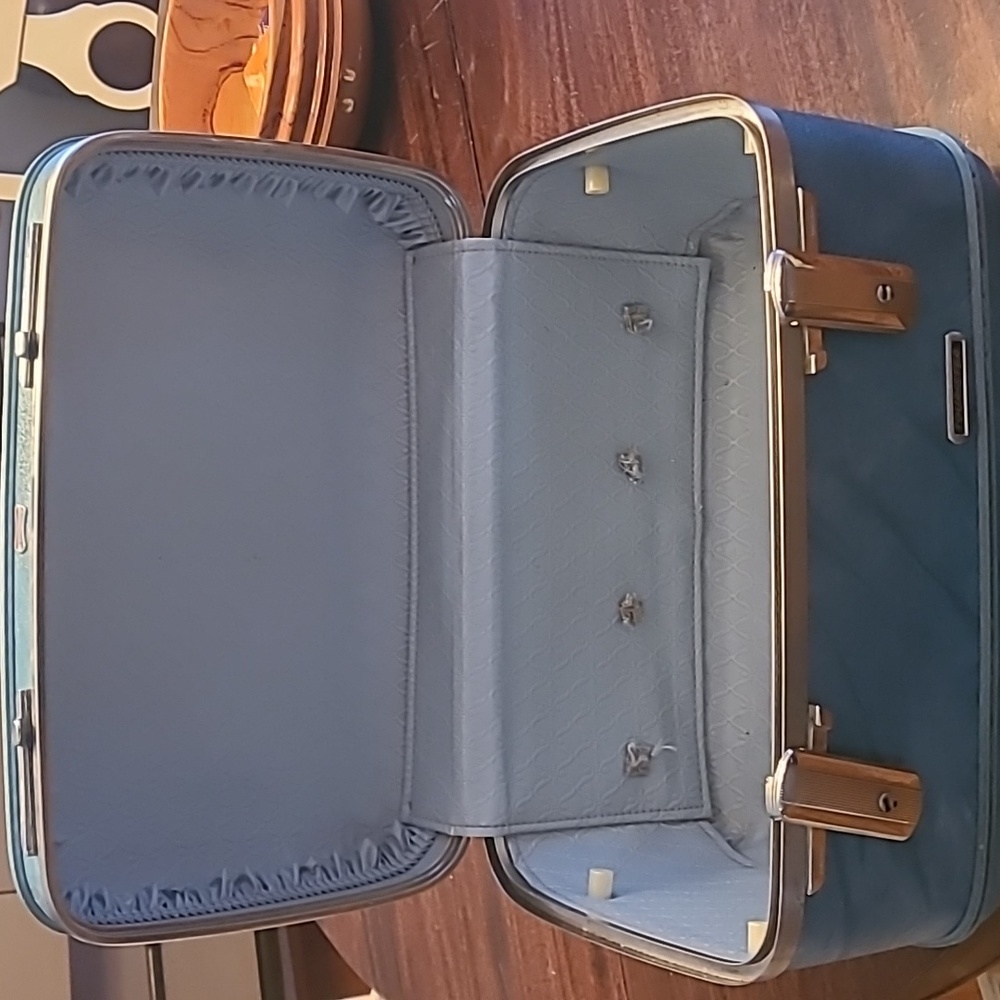 American Tourister Blue Travel Bag - Picture 5 of 6